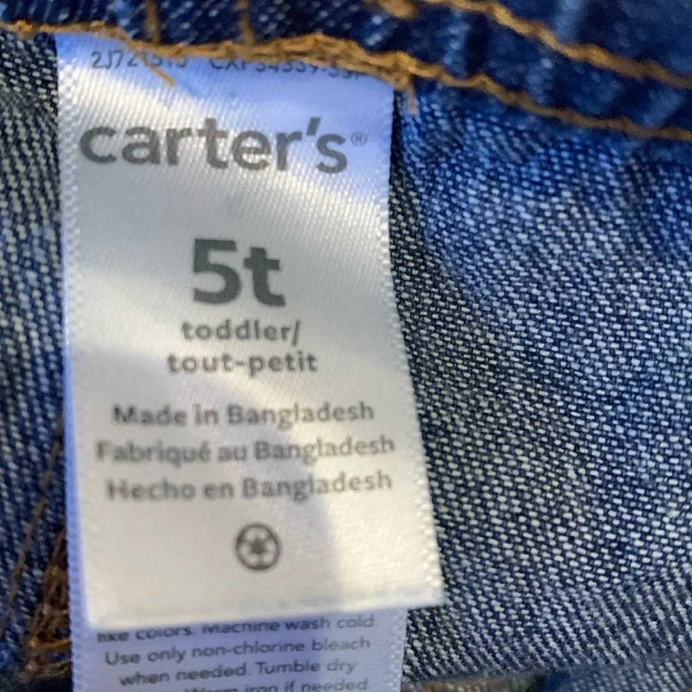 ⭐️Toddler Boy Carter’s 2 -Piece Plaid Button Down Shirt & Jeans 5T⭐️